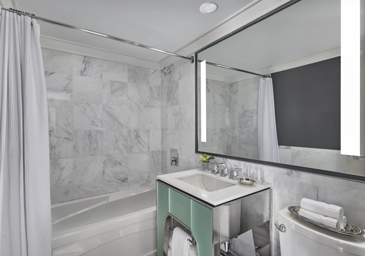 Photo - Loews Regency New York Hotel