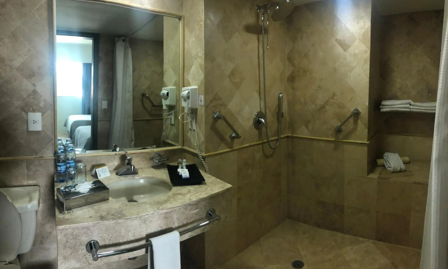 Foto - Hotel Aeropuerto