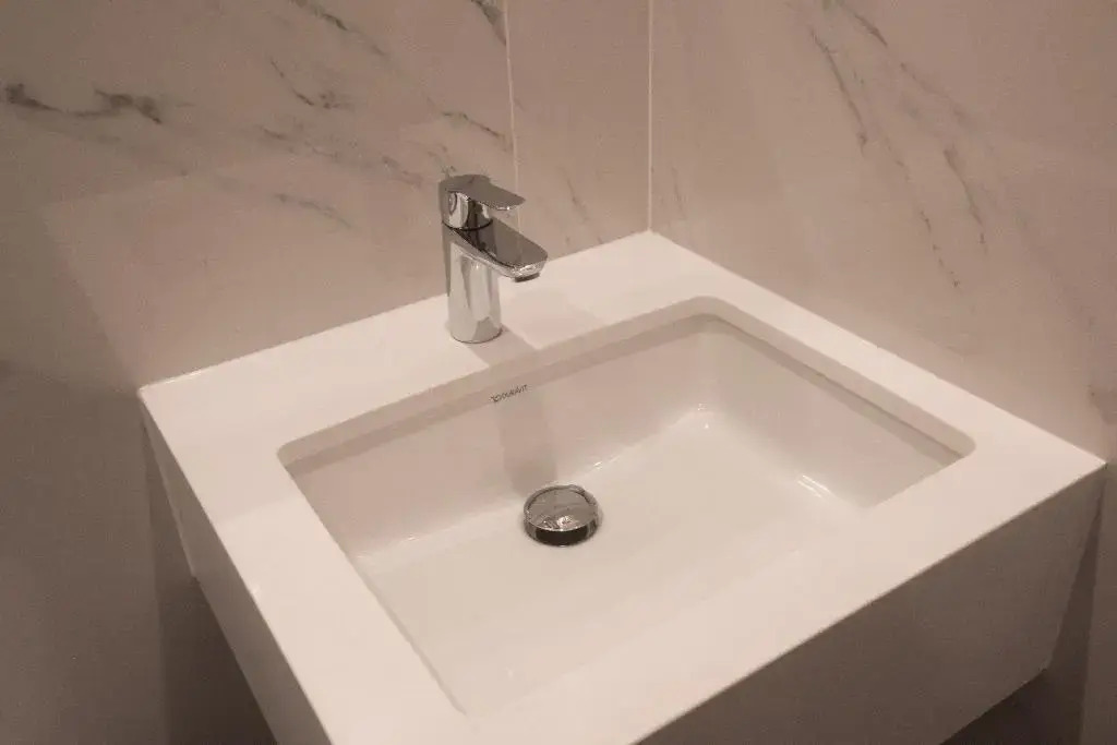 Photo - Merit Kensington Hotel