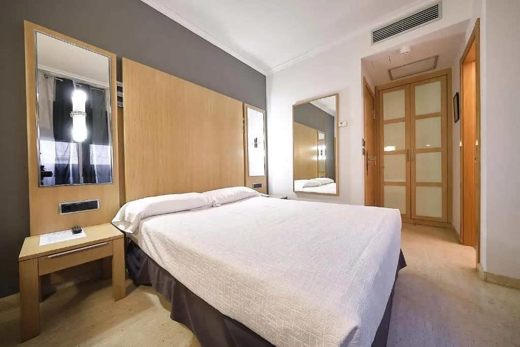 Photo - Hotel Faro Salazón