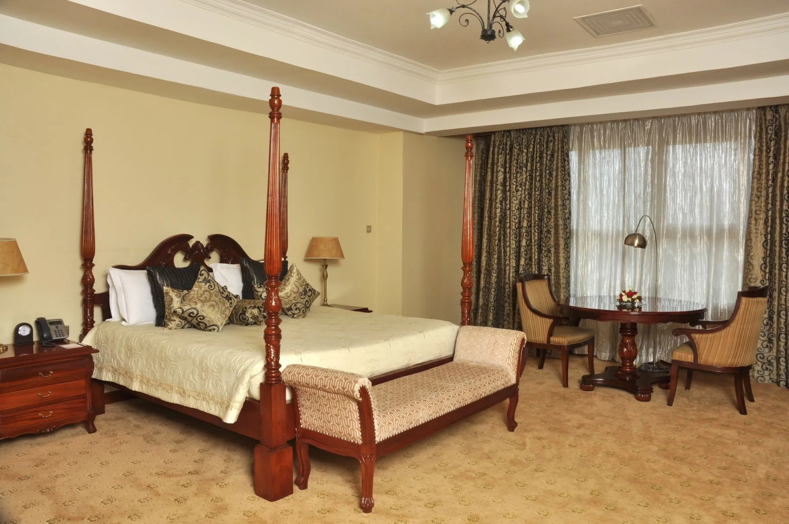 Photo - Weston Hotel