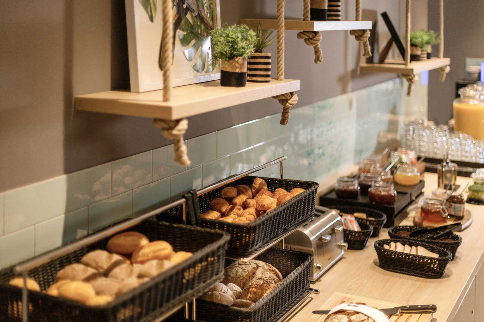 Photo - Holiday Inn - the niu, Crusoe Bremen Airport by IHG