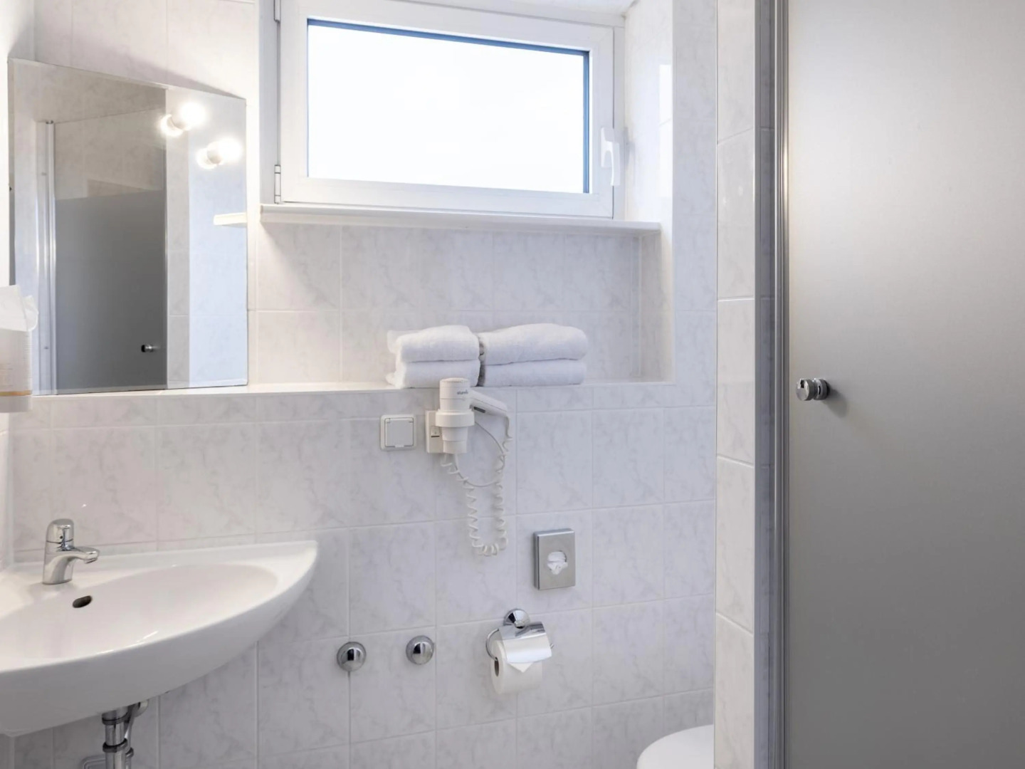 Photo - Good Morning + Berlin City East