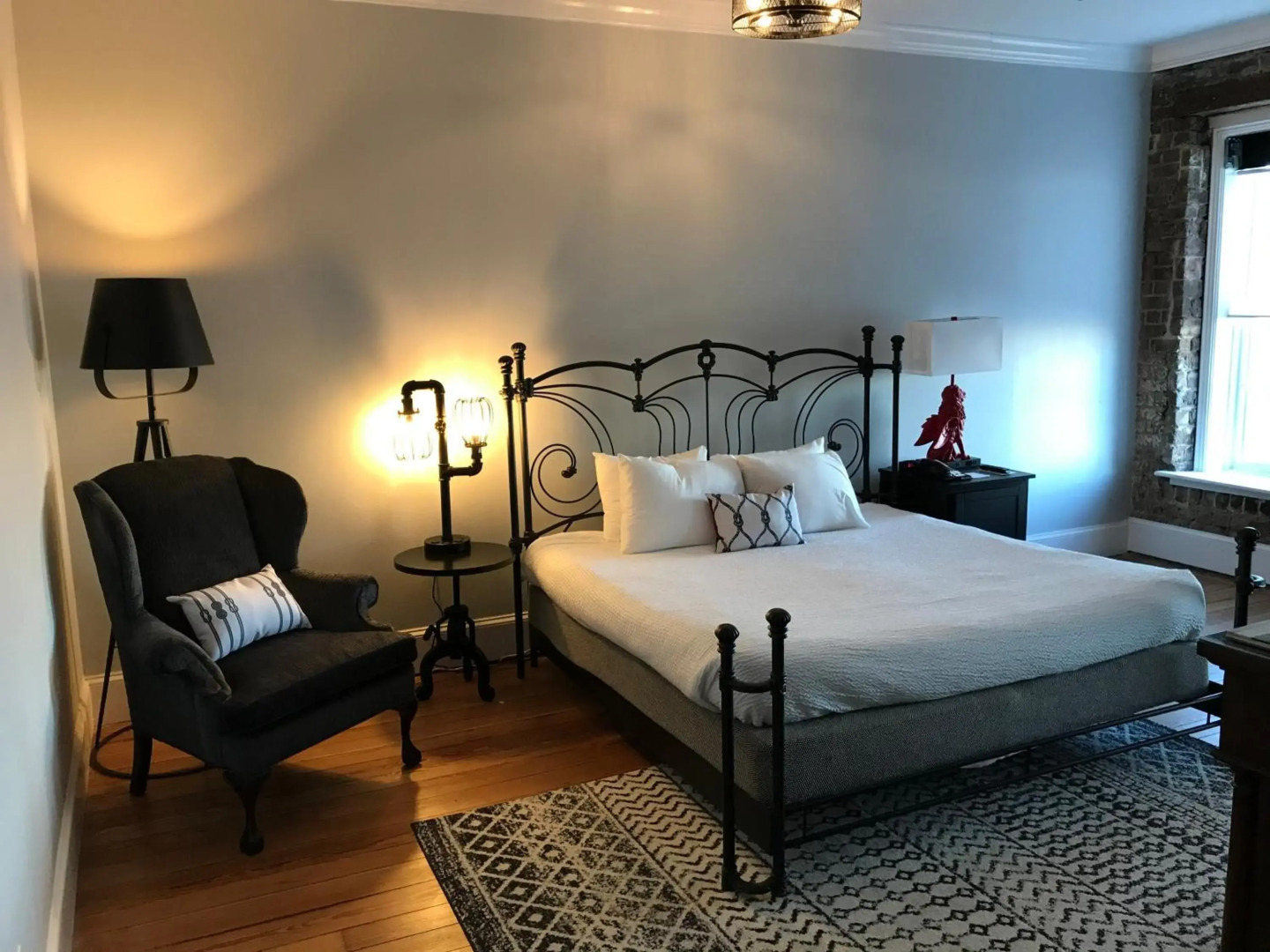 Photo - River Street Inn