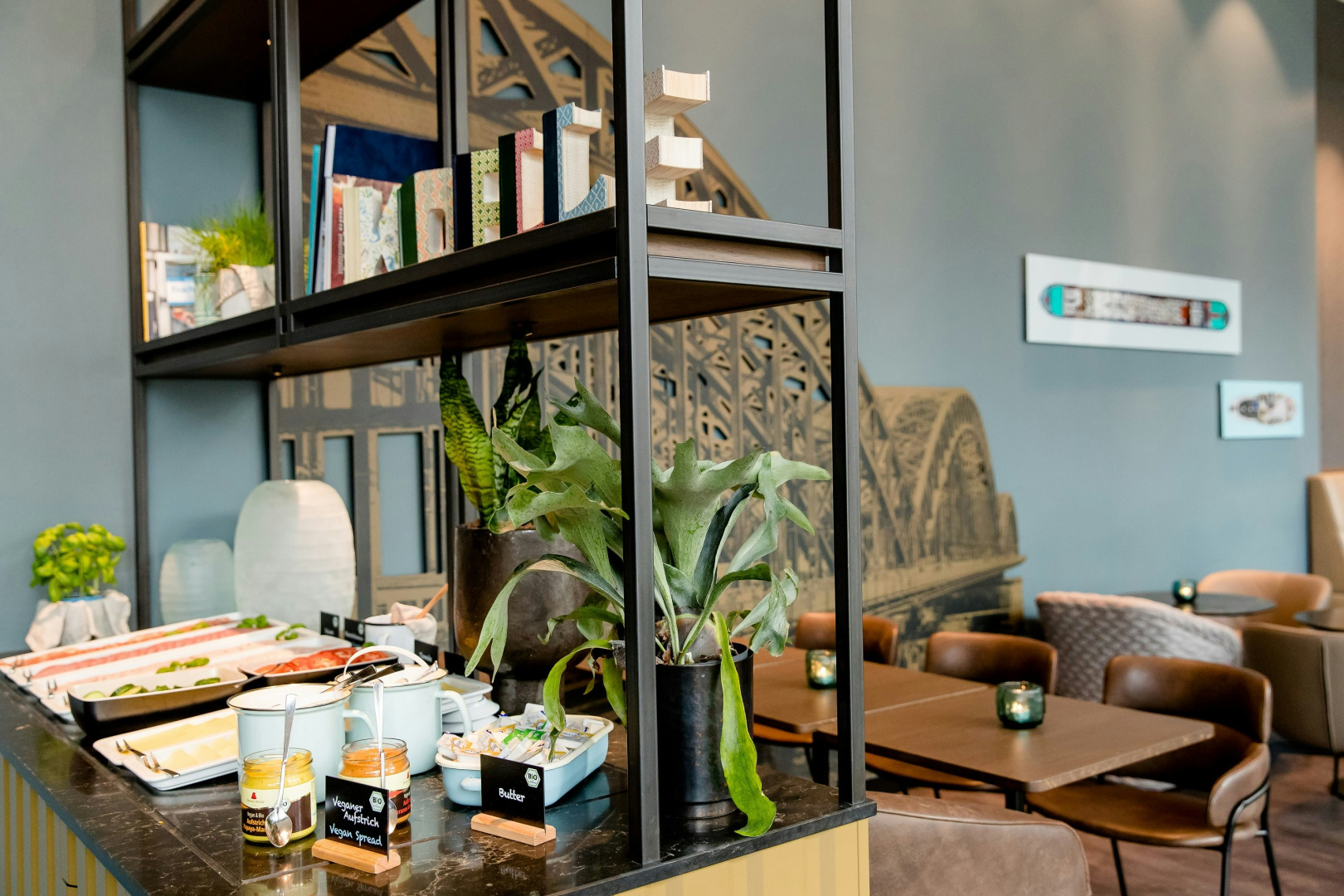 Photo - Motel One Köln-Altstadt