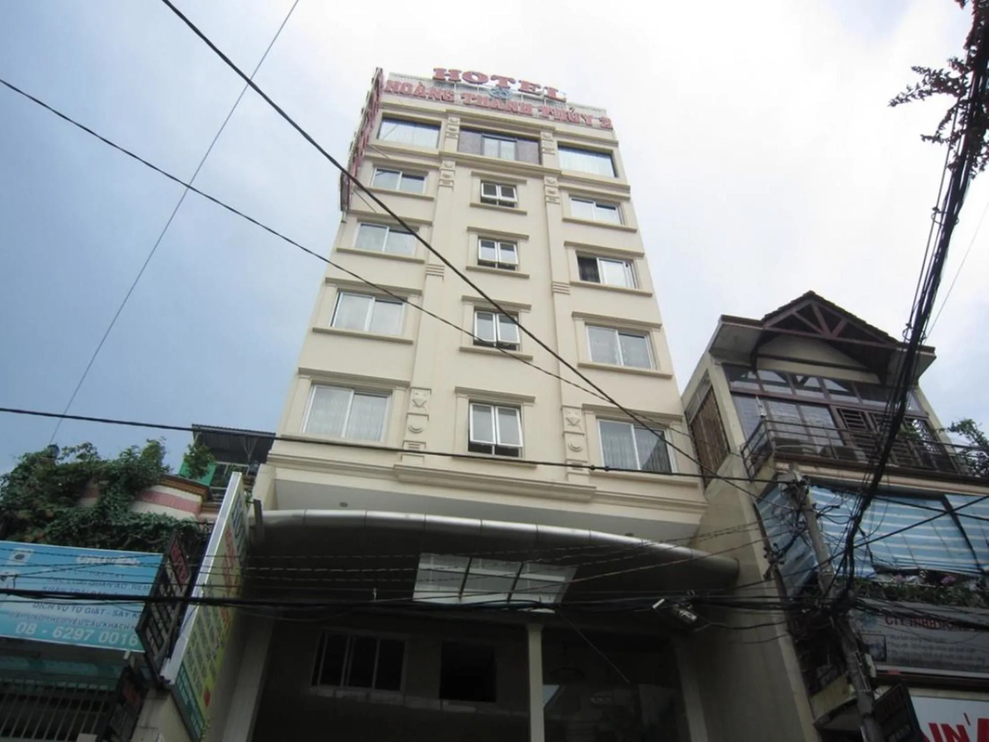 Photo - HOANG THANH THUY AIRPORT HOTEL 2 - Gần Ẩm Thực Đêm Chợ Hoàng Hoa Thám