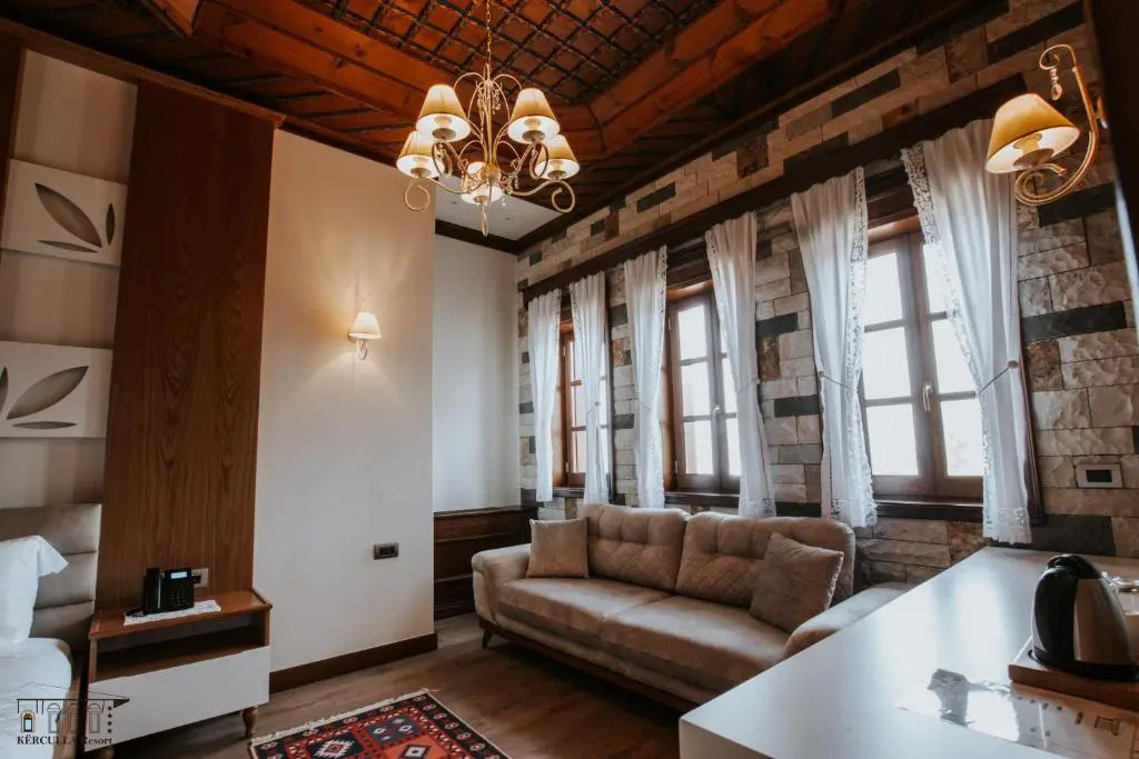 Photo - KERCULLA Resort