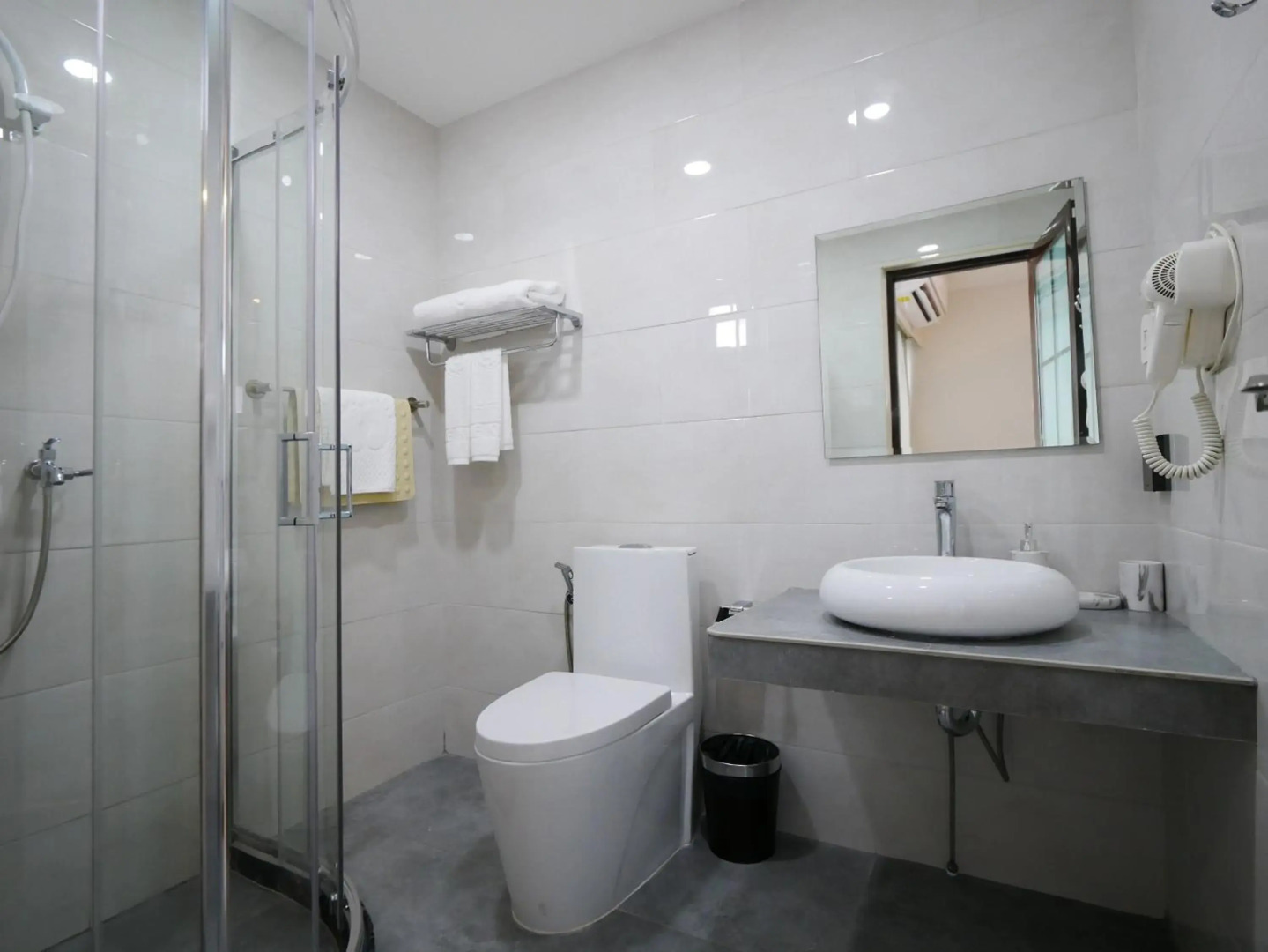 Photo - The Kinn Bangkok