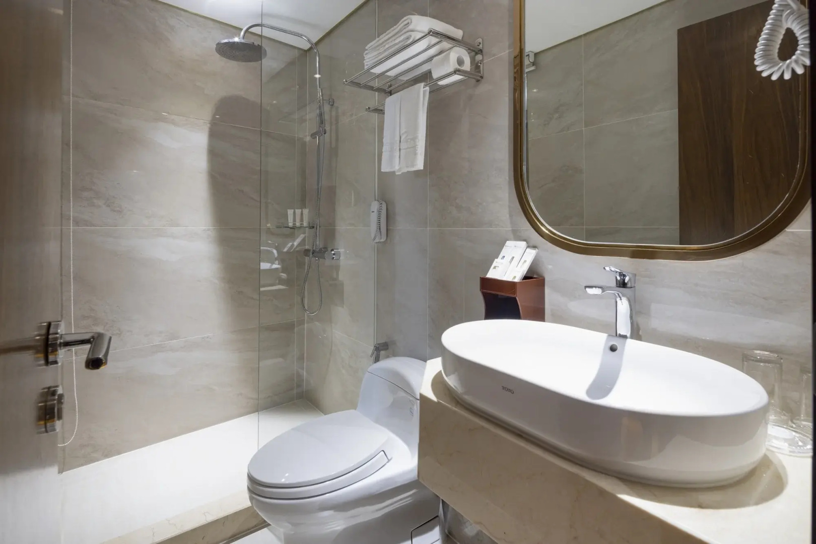 Photo - Winsuites Saigon Hotel