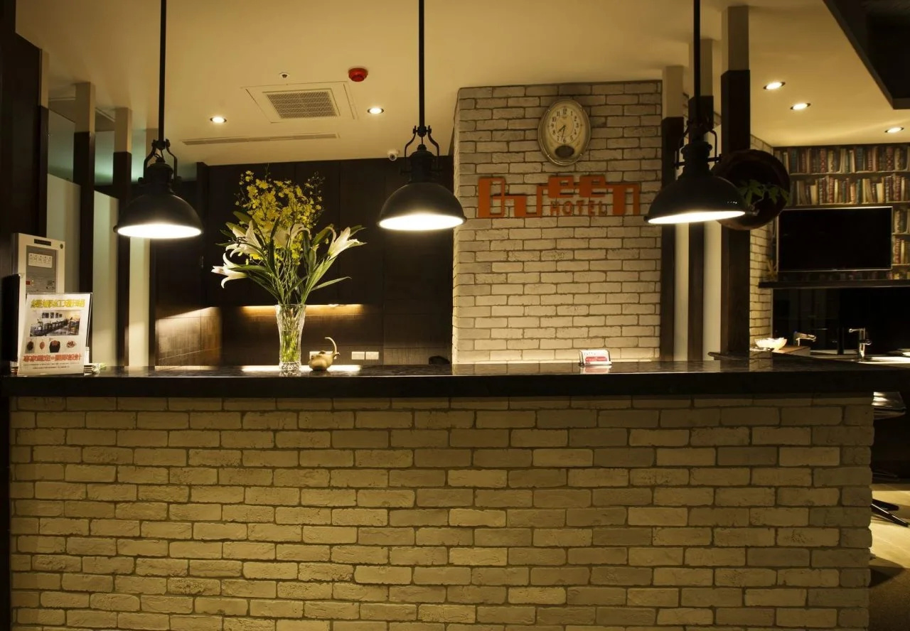 Foto - Queens Hotel II