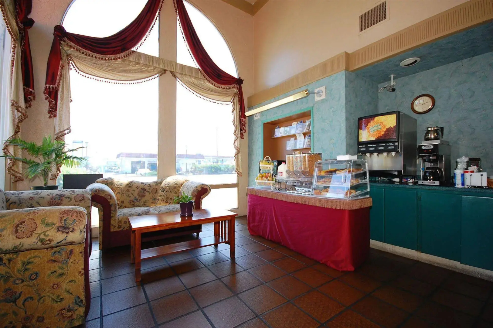 Photo - Vagabond Inn Costa Mesa