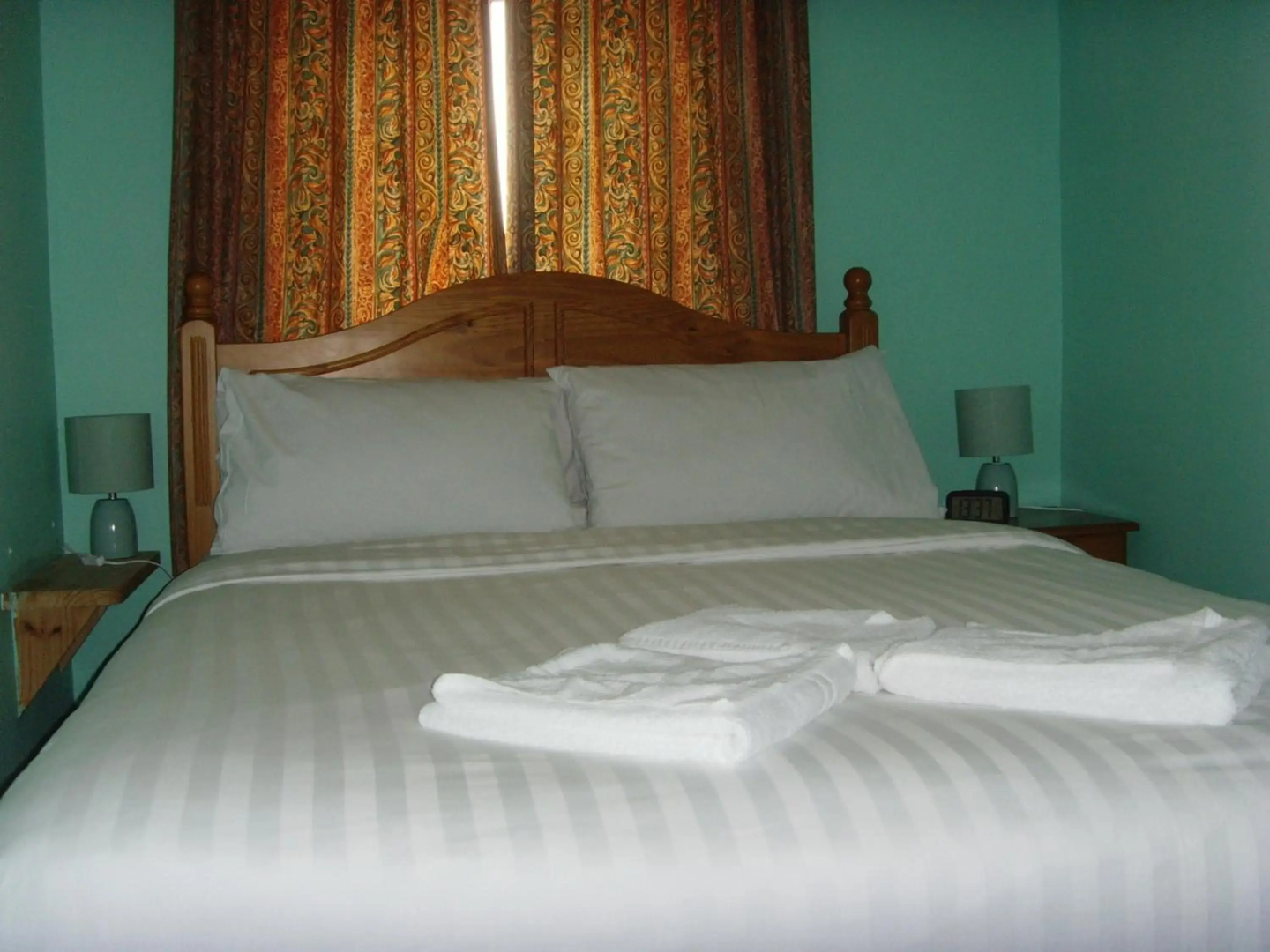 Photo - Twin Lions Hotel