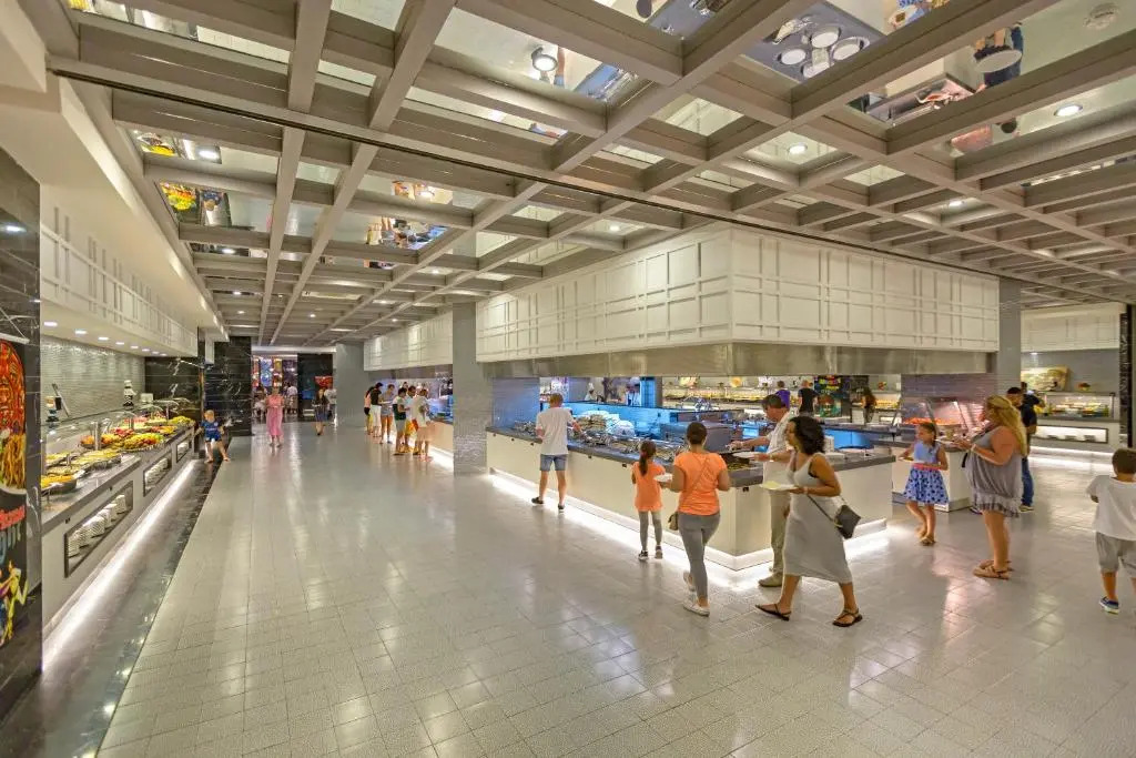 Photo - Royal Seginus