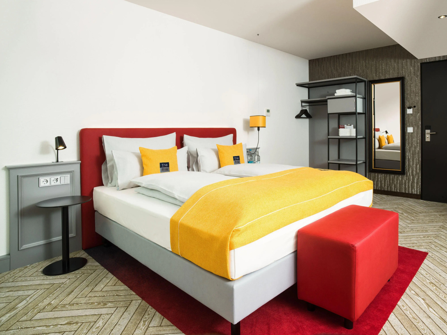Foto - Holiday Inn — the niu, Franz Vienna