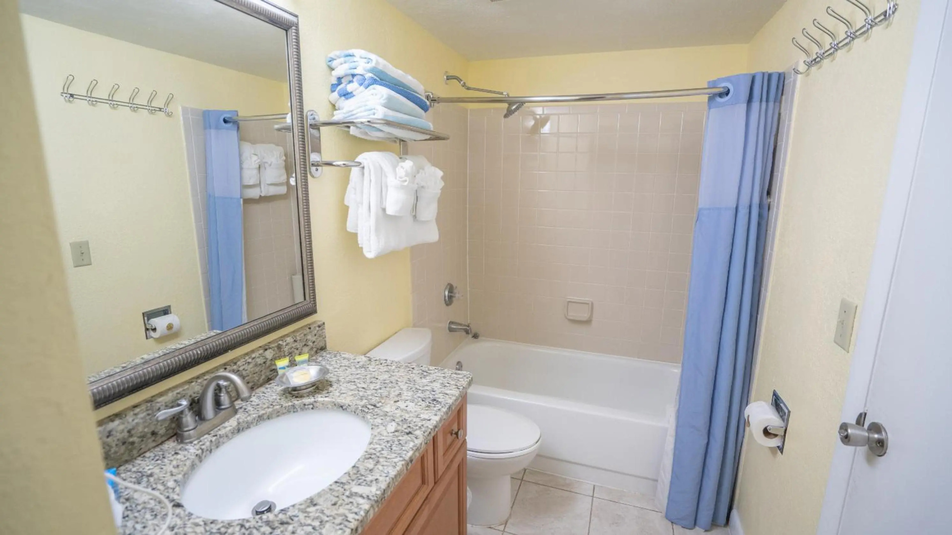 Photo - Blue Tree Resort at Lake Buena Vista