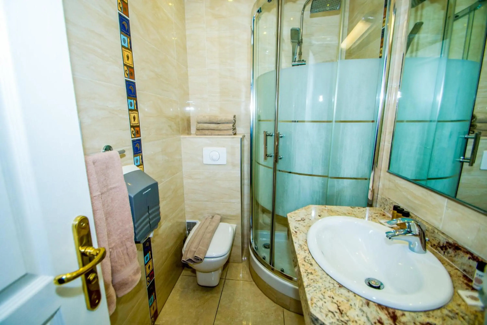 Photo - Hôtel Parisien