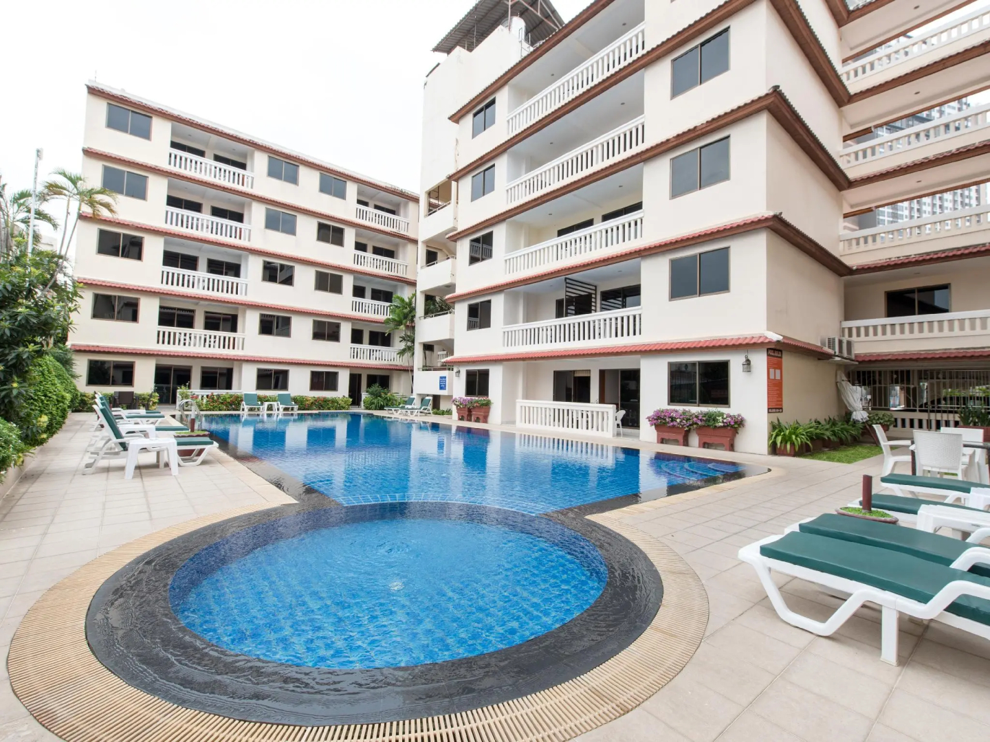 Photo - The Residence Garden