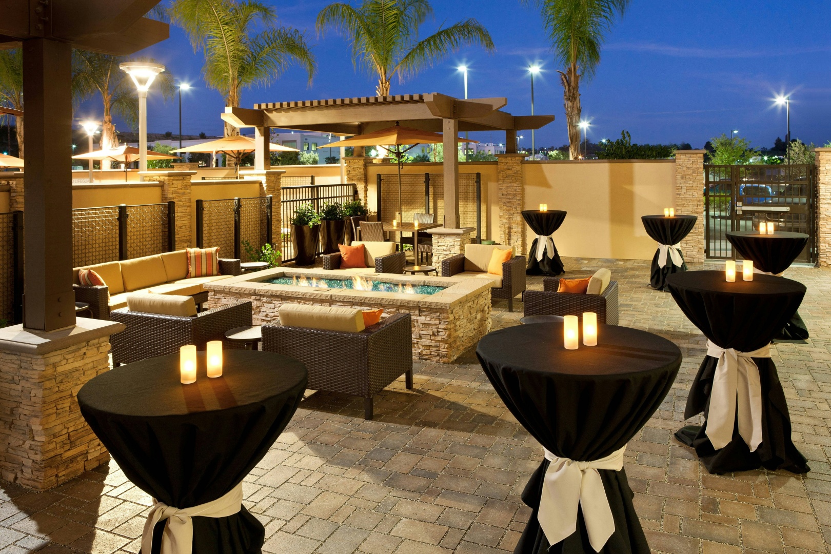 Photo - Courtyard San Diego Oceanside