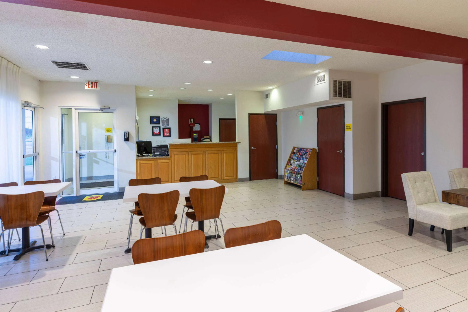 Photo - Super 8 by Wyndham Garland Rowlett East Dallas Area