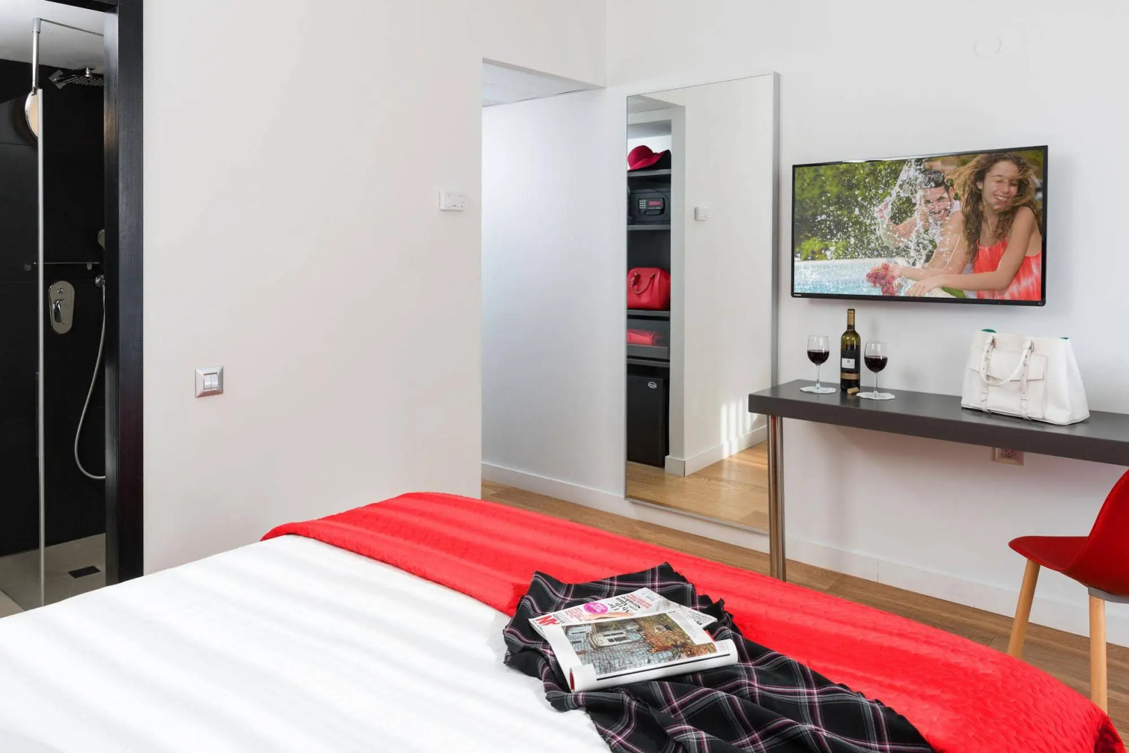 Photo - Seaside Hotel by Zvieli Hotels