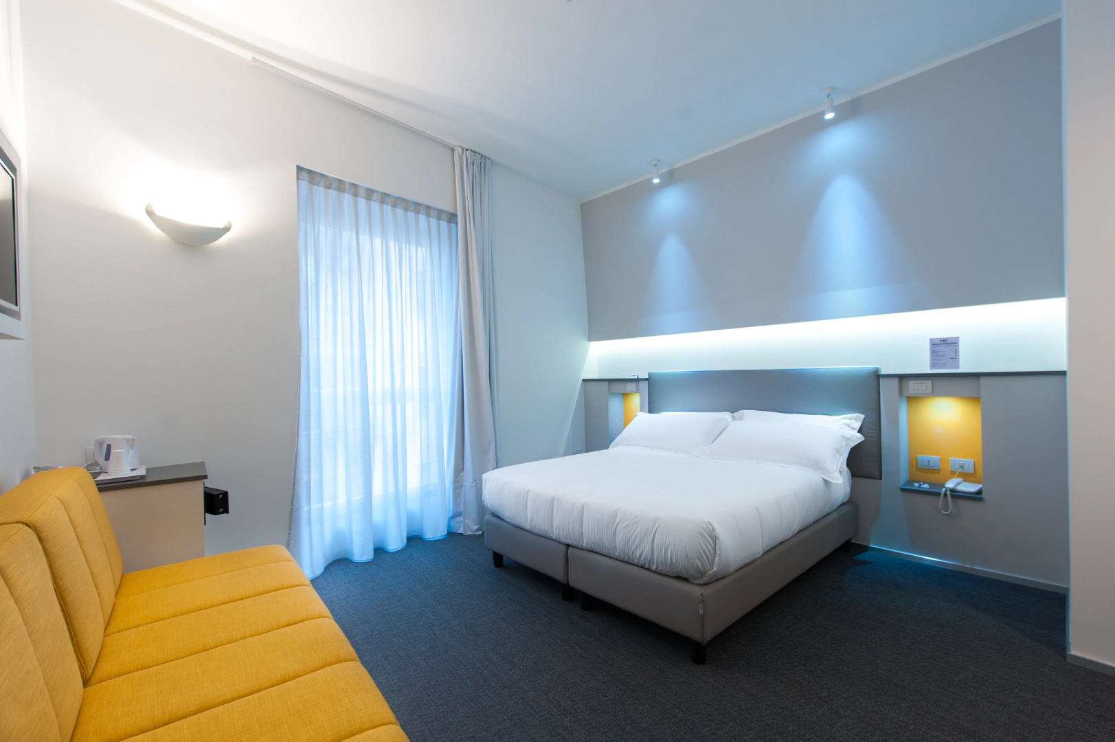 Photo - Hotel Executive Inn
