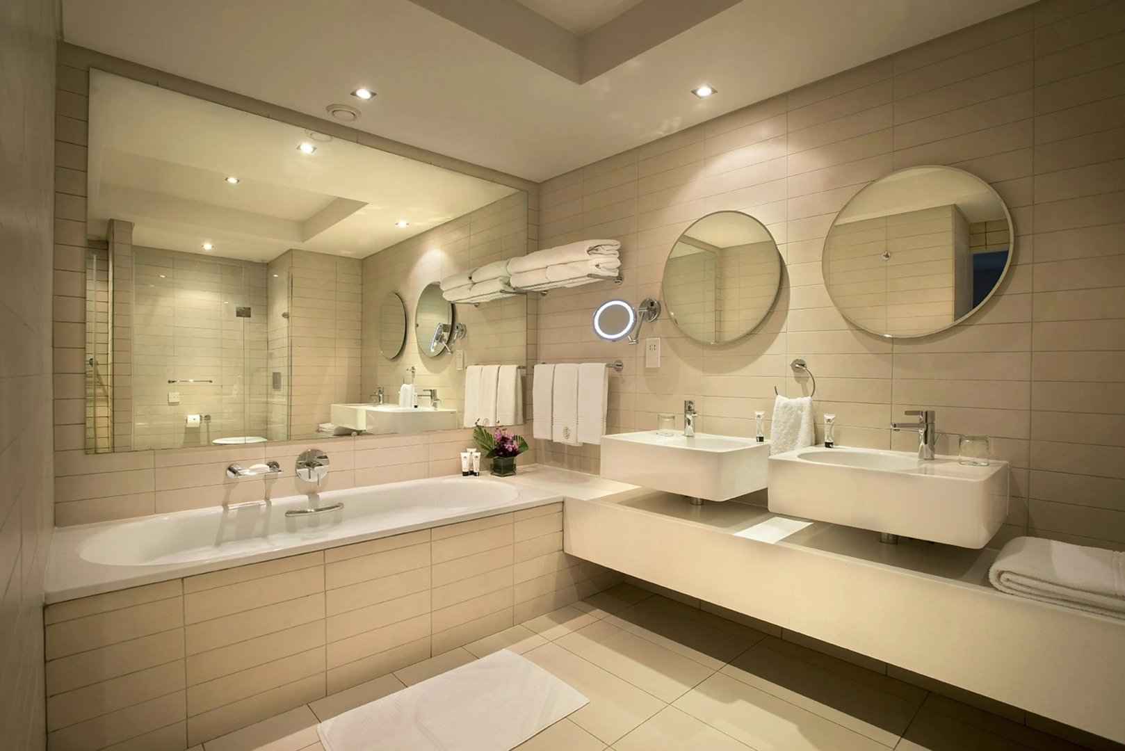 Photo - Labadi Beach Hotel