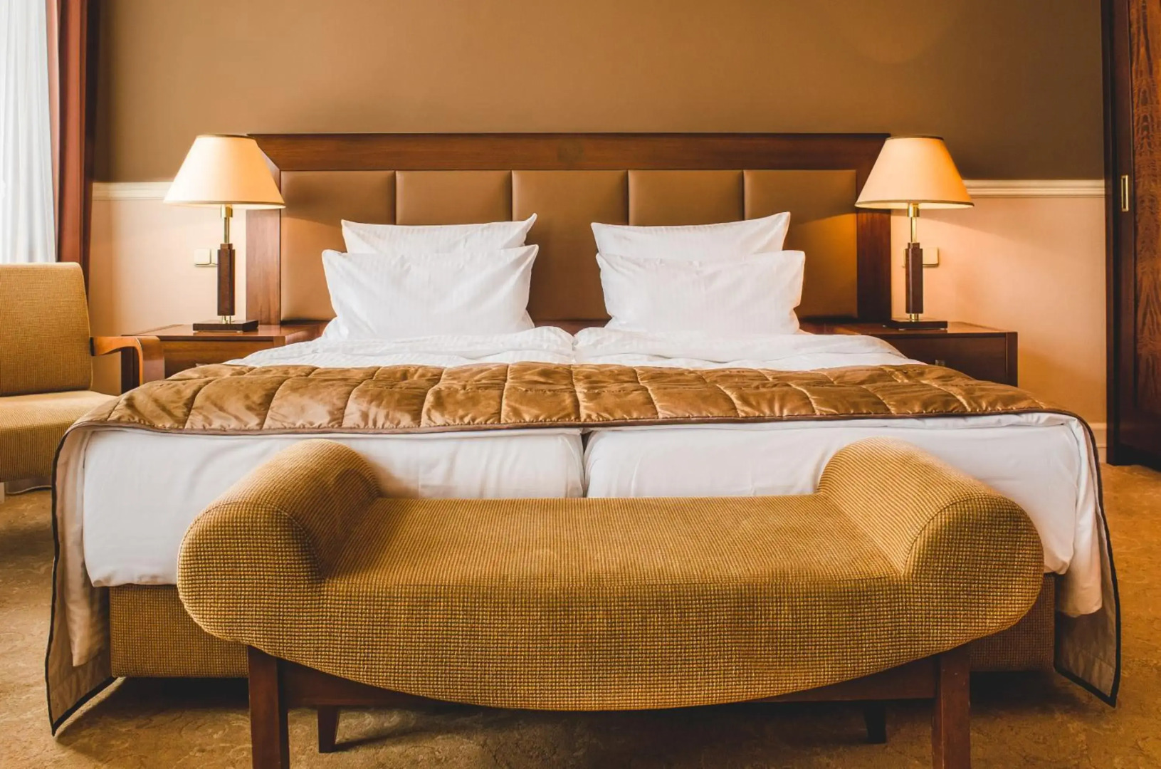 Photo - Value Hotel Thomson