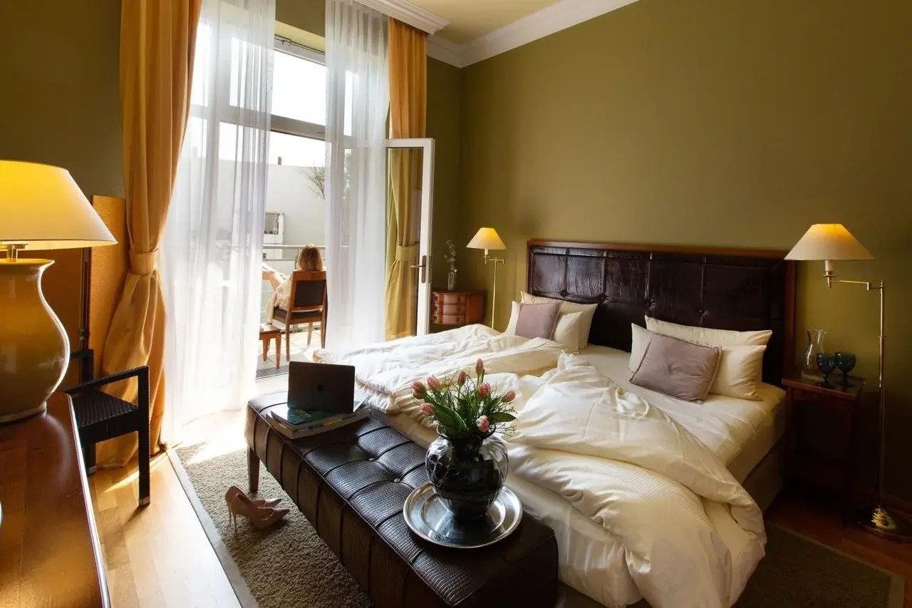 Photo - Louisa's Place