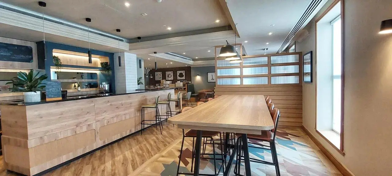 Photo - B&B HOTEL London Heathrow