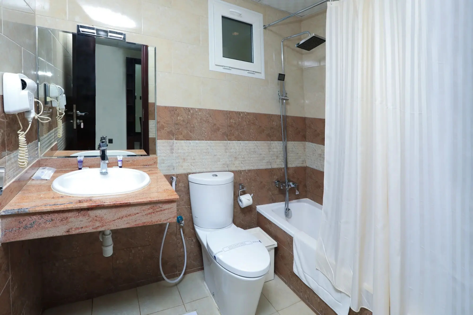Foto - Remas Hotel Suites - Al Khoudh, Seeb, Muscat