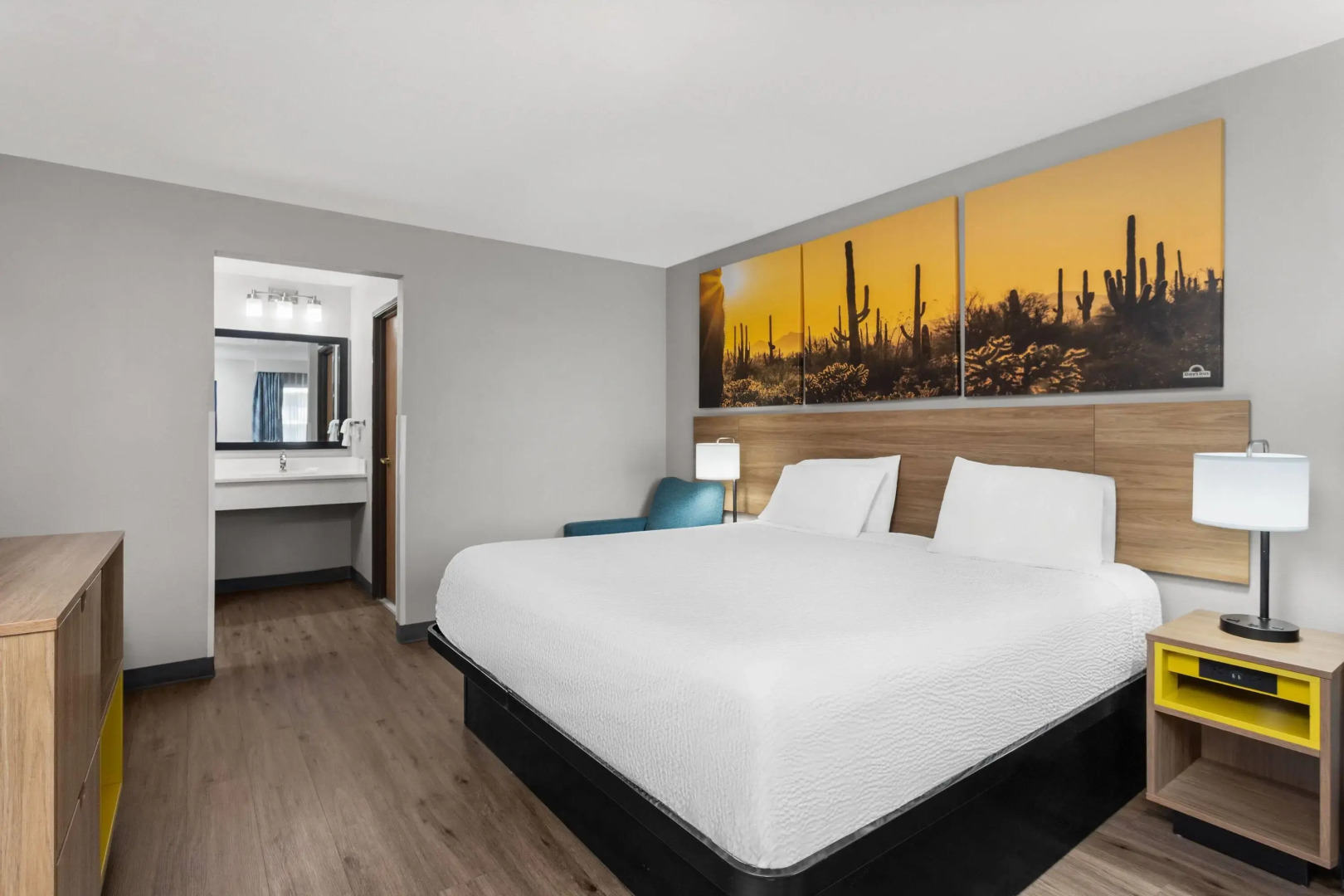 Photo - Days Inn by Wyndham Phoenix West