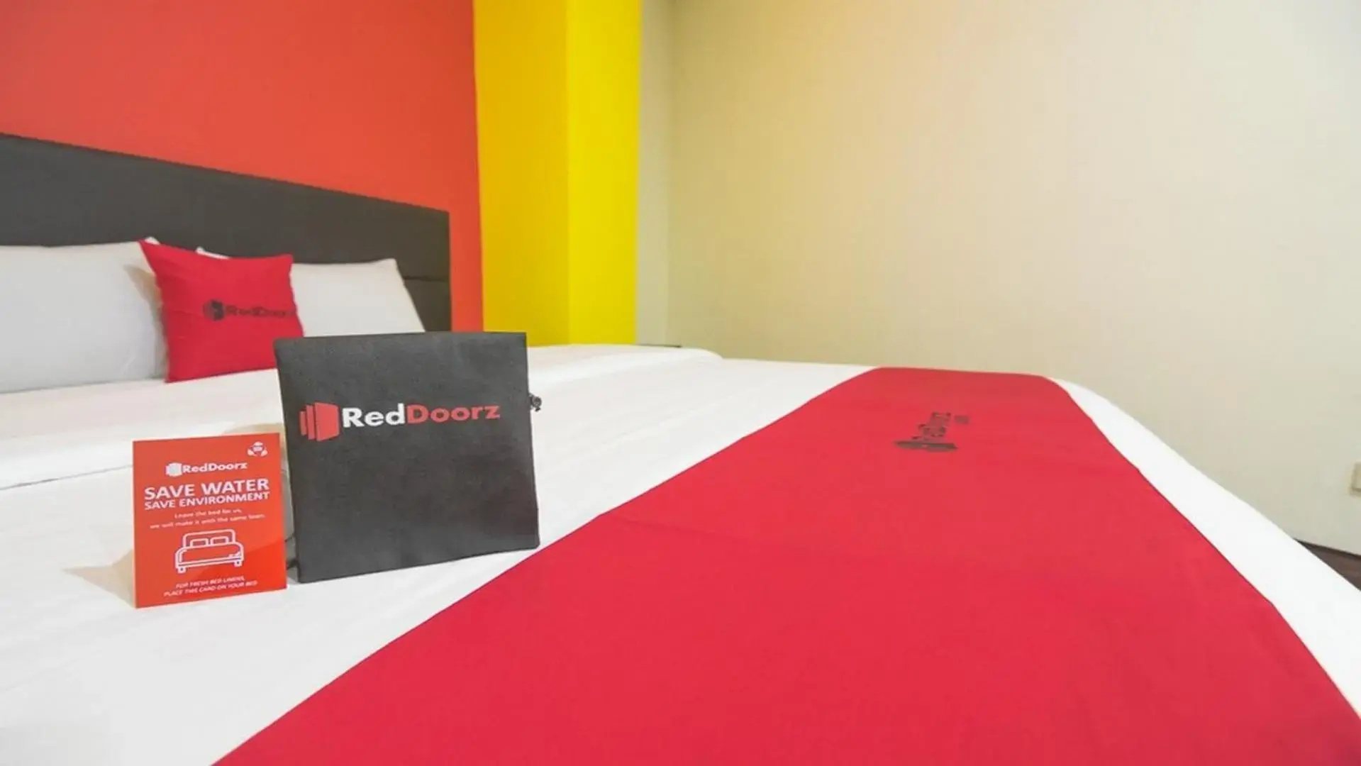 Foto - RedDoorz near ITC Mangga Dua