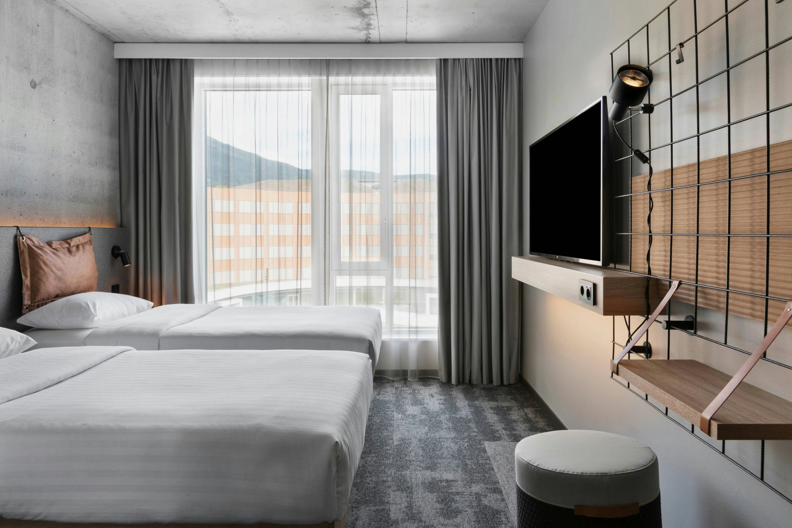 Photo - Moxy Bergen
