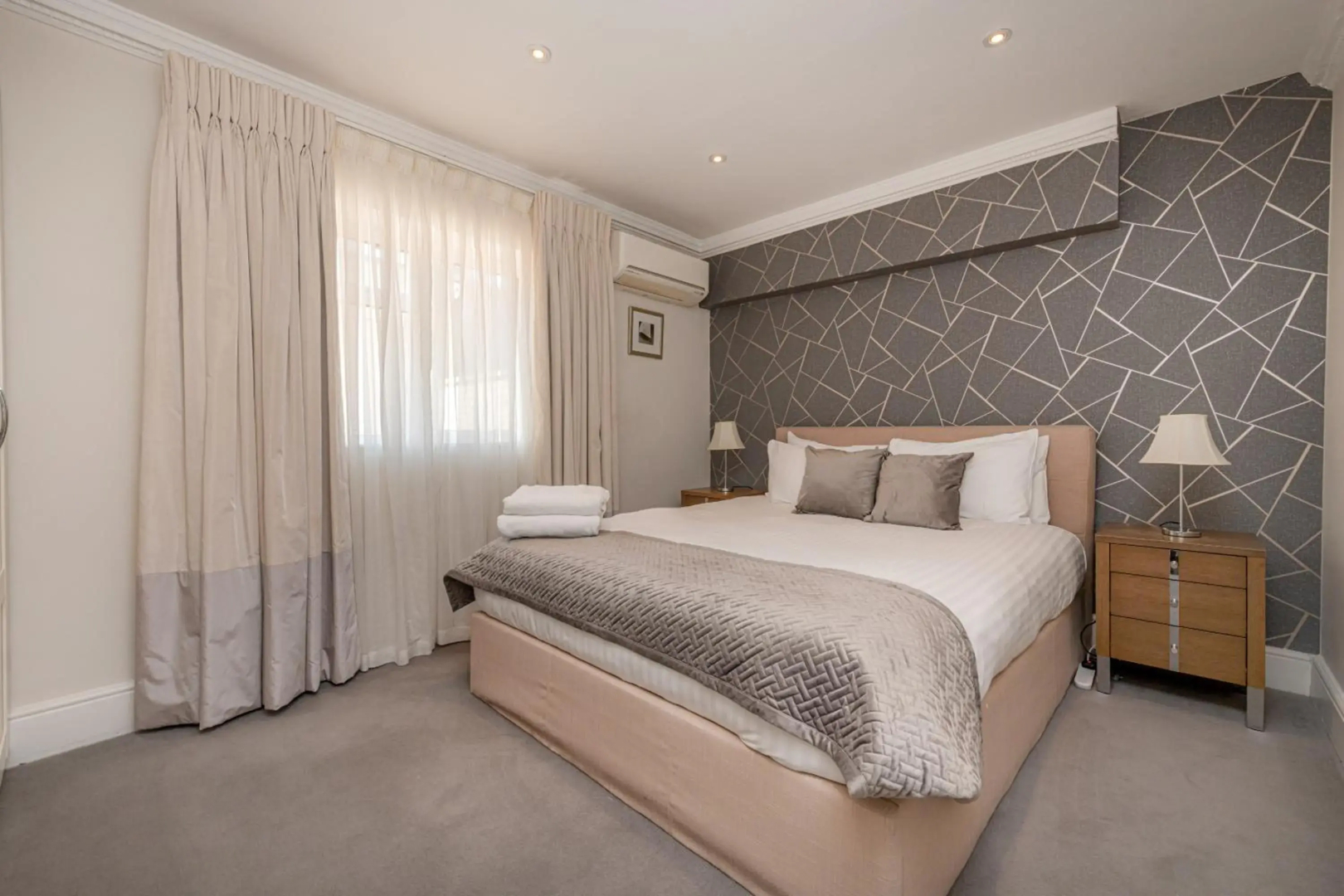 Foto - Queensgate Court Apartments