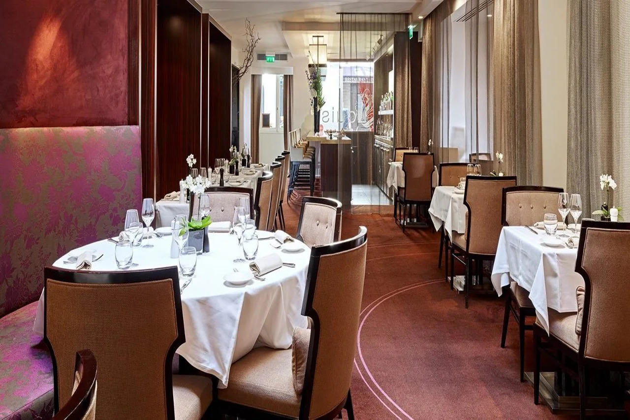 Foto - La Tremoille Paris