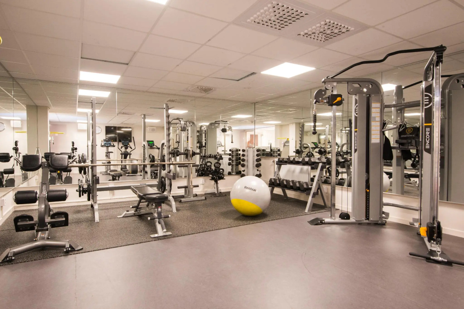 Photo - Best Western Plus Park Airport Hotel