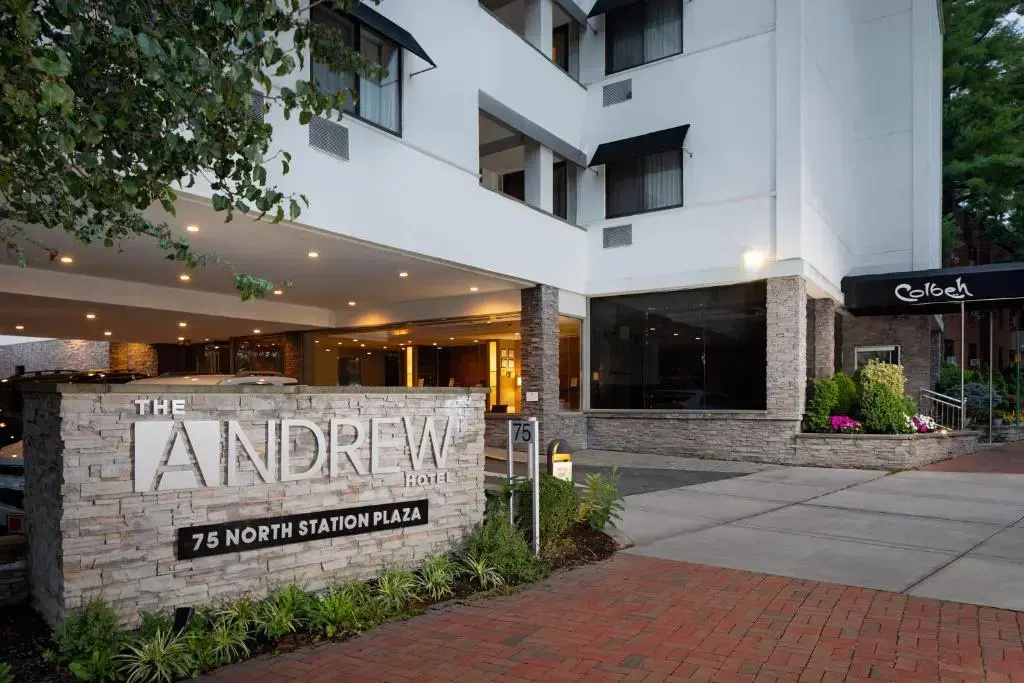 Photo - The Andrew Hotel