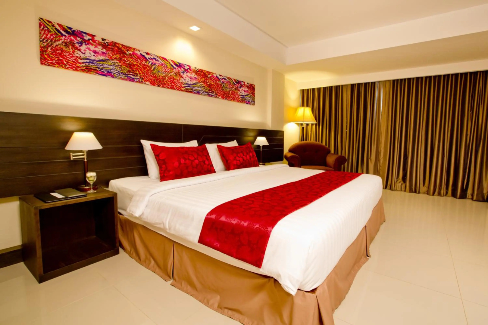 Foto - Sinsuvarn Airport Suite