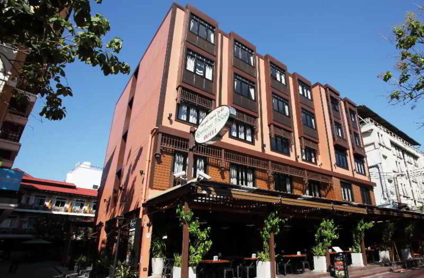 Photo - Rambuttri Village Plaza