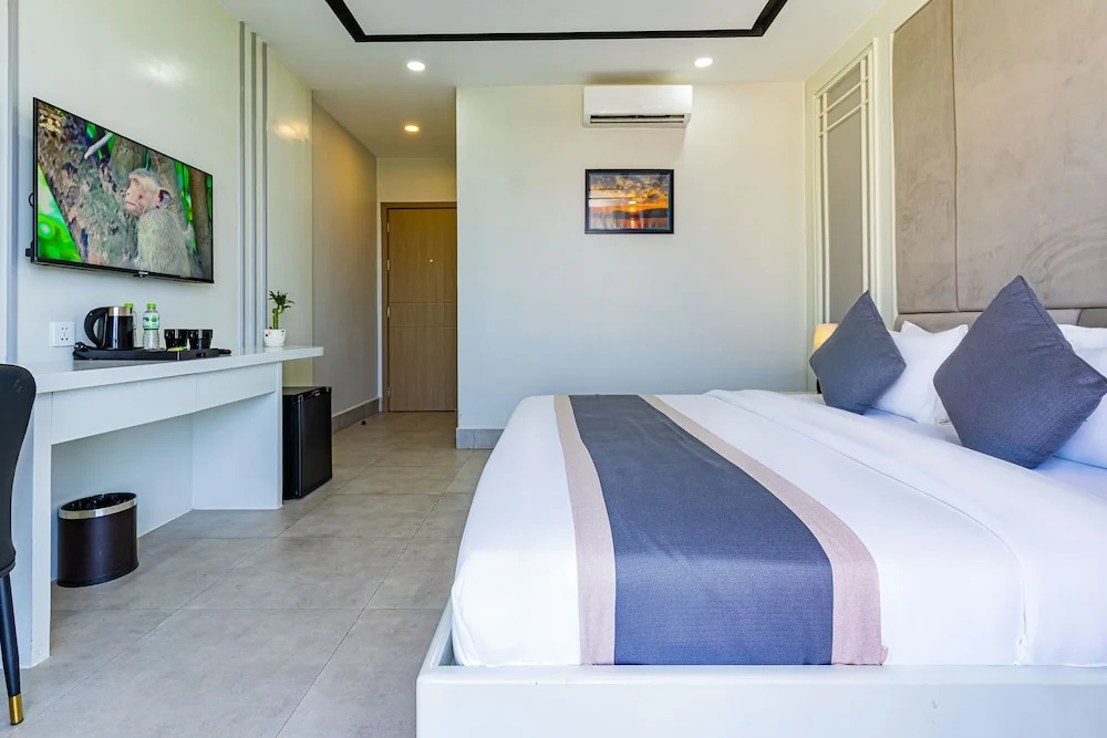 Photo - The Square Kampot Hotel