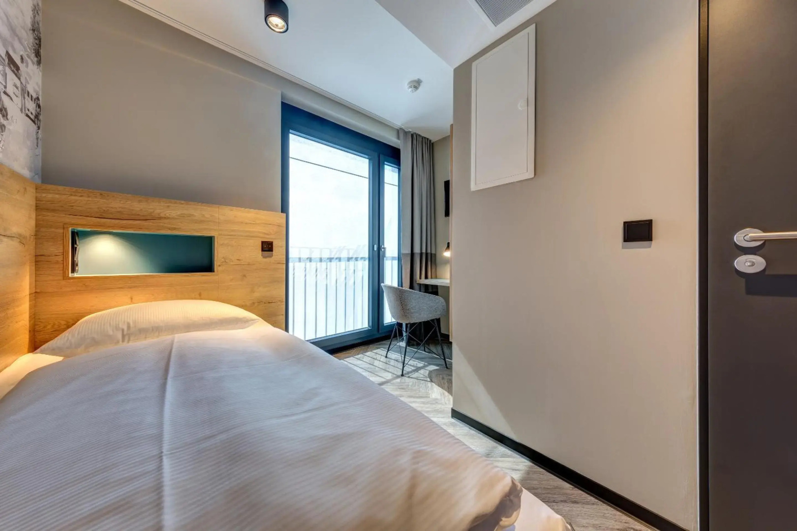 Photo - Schulz Hotel Berlin Wall at the East Side Gallery