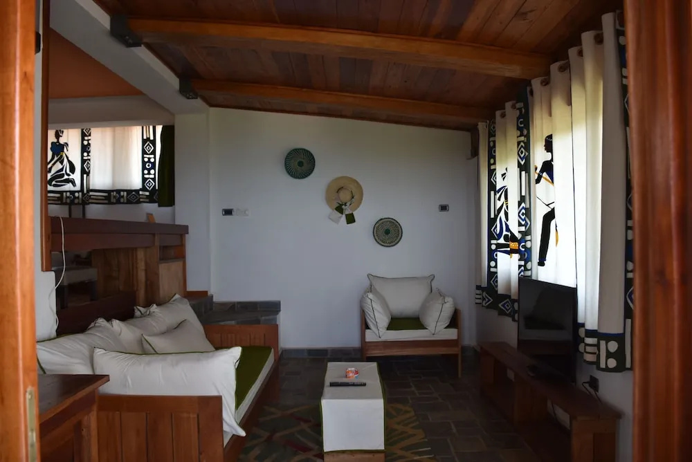 Photo - Hotel Club du Lac Tanganyika