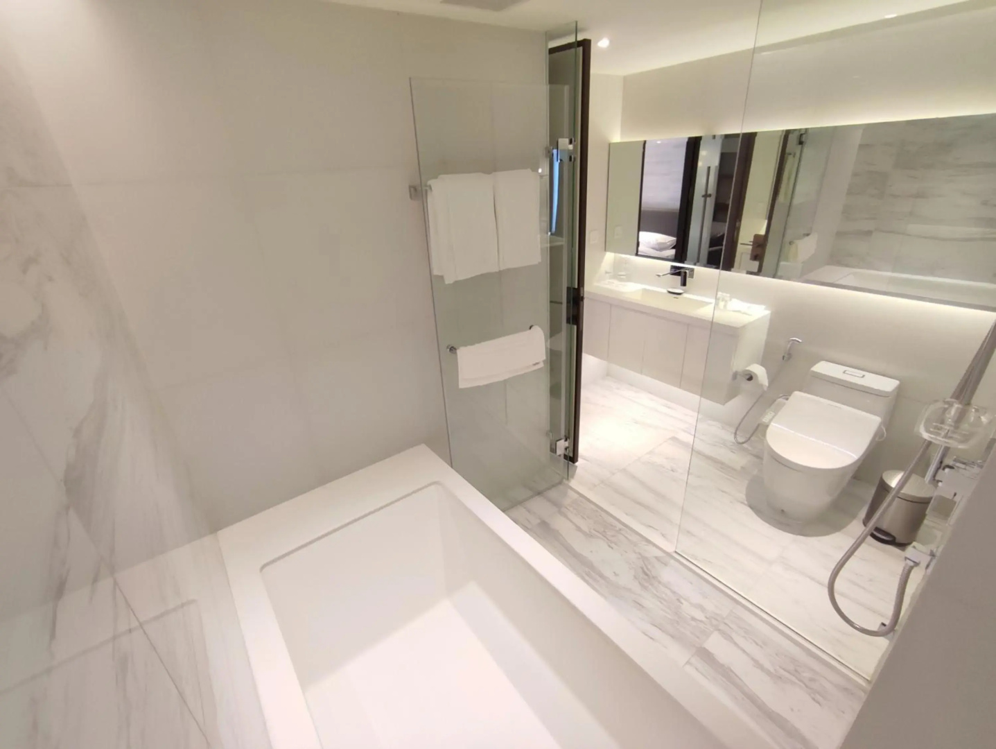 Photo - ashley hotel bkk