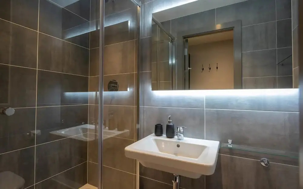 Photo - JOIVY Affordable Dublin Thomas Street - Adults only