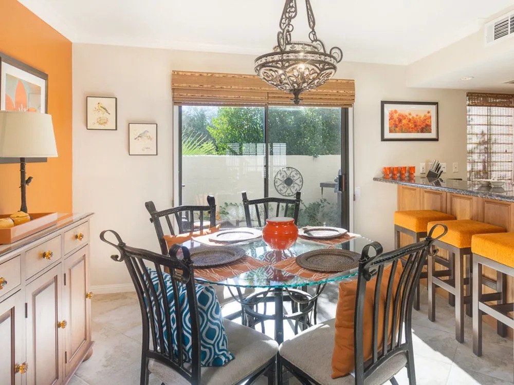 Photo - The Hideaway - 21 and Over