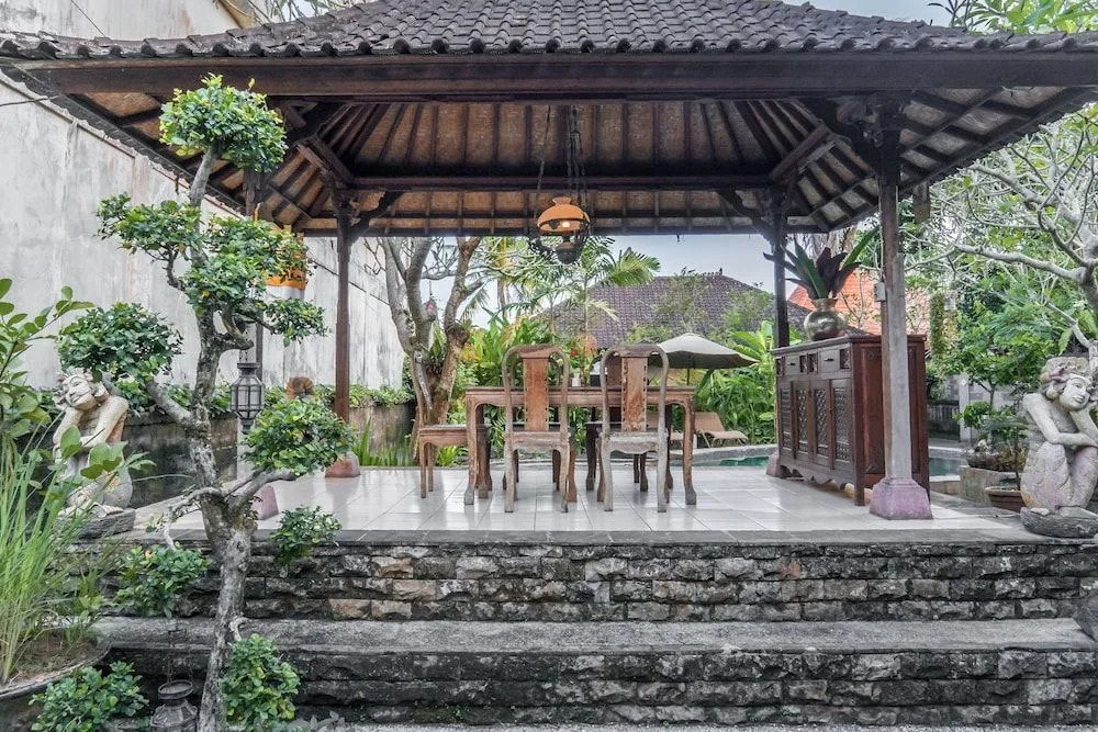 Photo - Sari Bamboo Bungalows