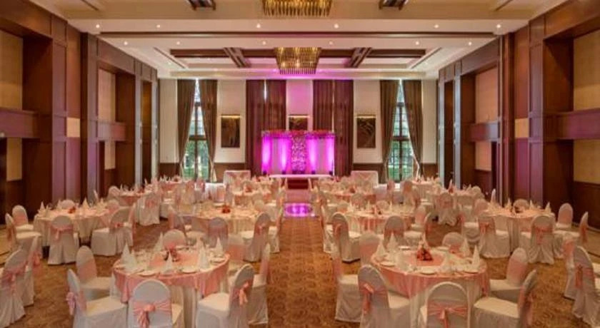 Photo - DLF Club 5