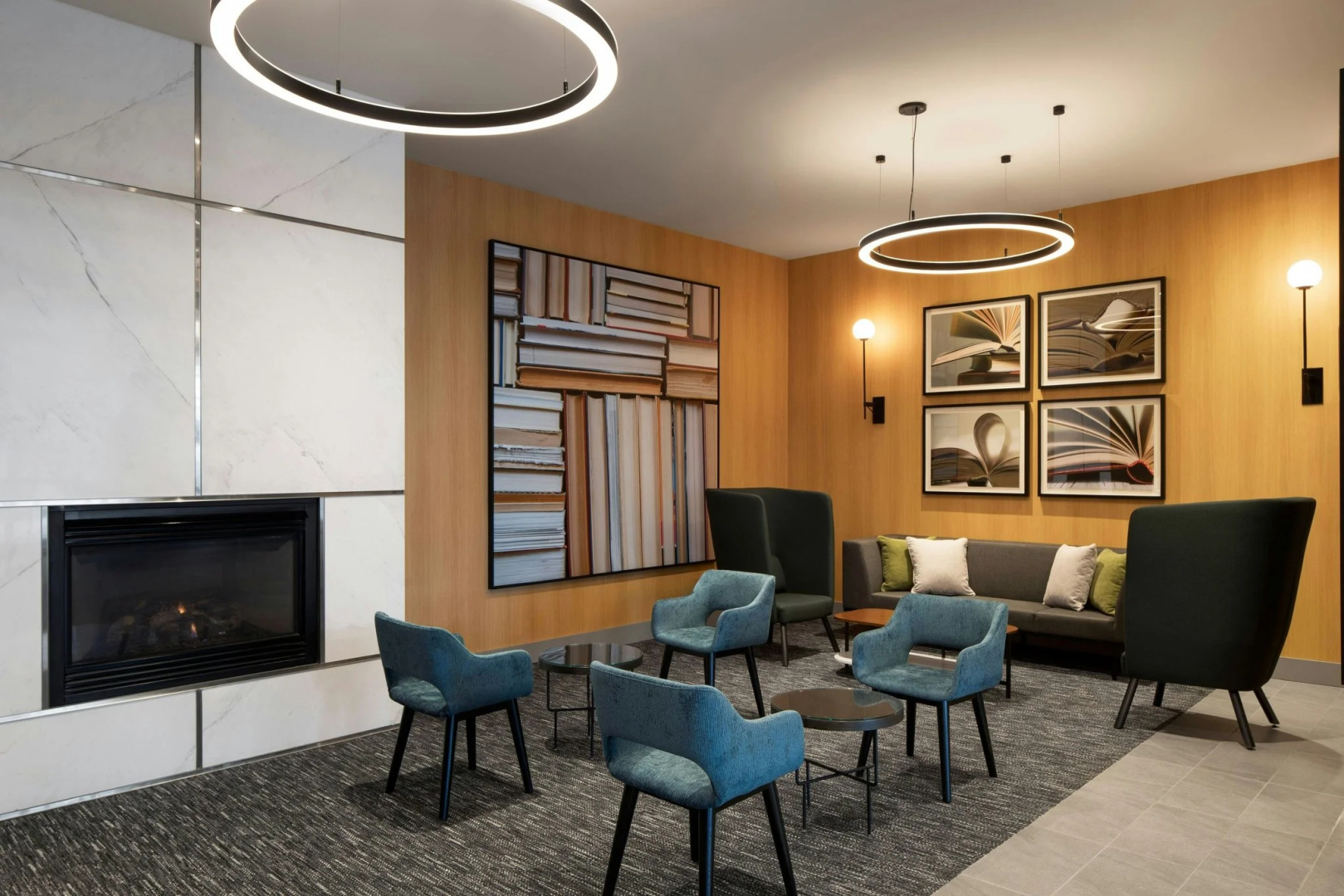Foto - Courtyard by Marriott Montreal Airport