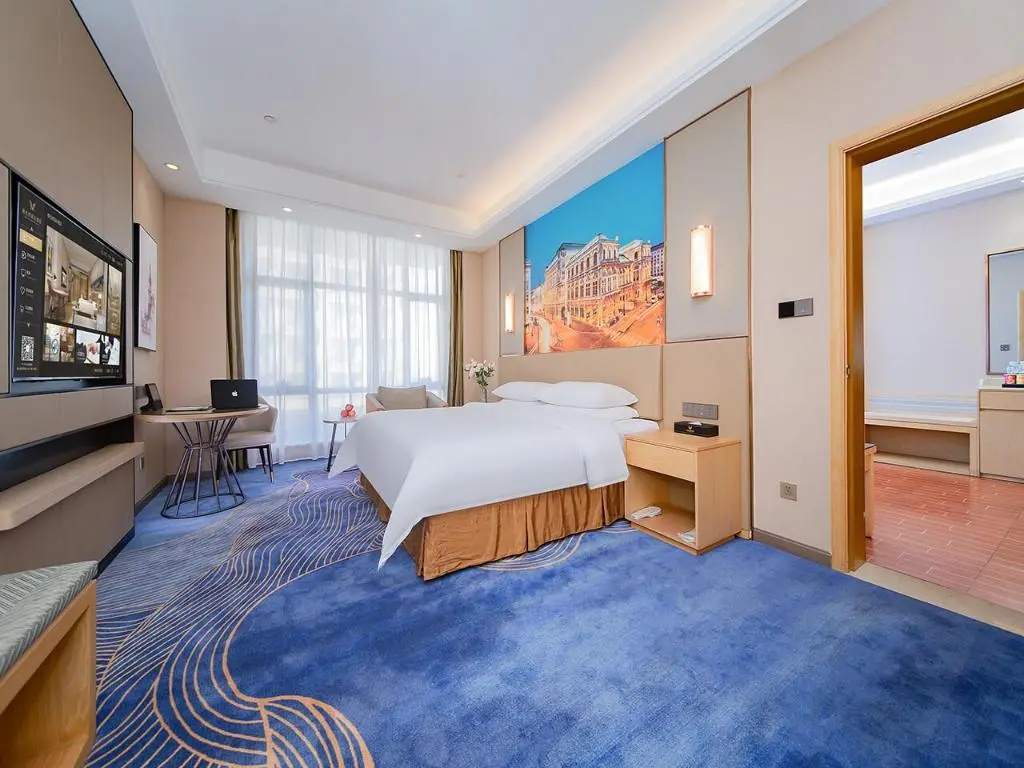 Vienna International Hotel (Jingzhou Wuyue Plaza Xintiandi)