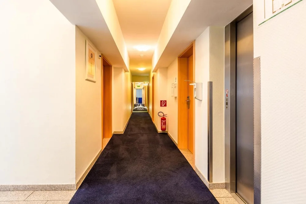 Photo - Hotel Arena